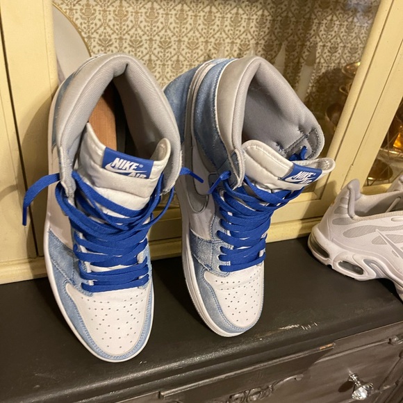 Jordan 1 retro OG Hyper Royal Size 11 - Picture 5 of 6